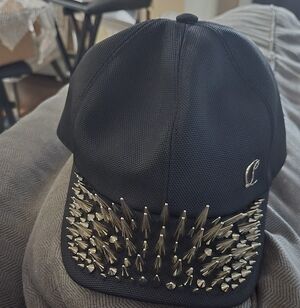 Christian Louboutin MOONCREST NWT[L] ESTEPIC SPIKED HAT